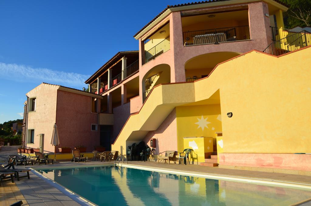 Hotel Castello ブドーニ エクステリア 写真